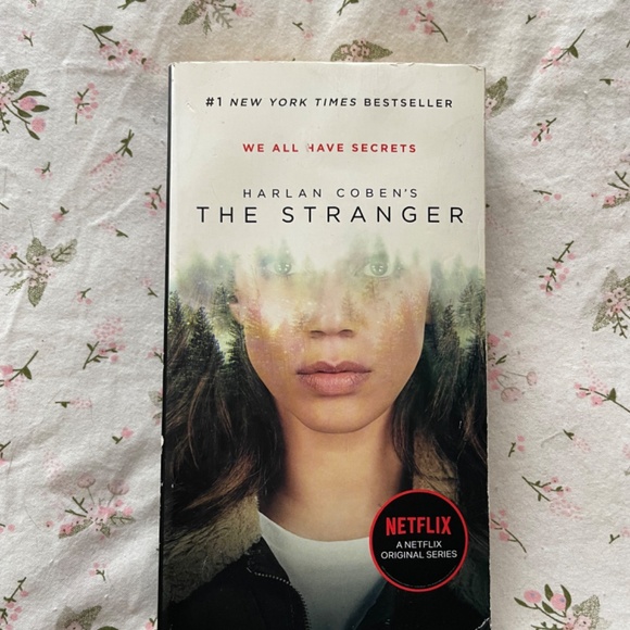 Bundle of Books - Picture 5 of 6